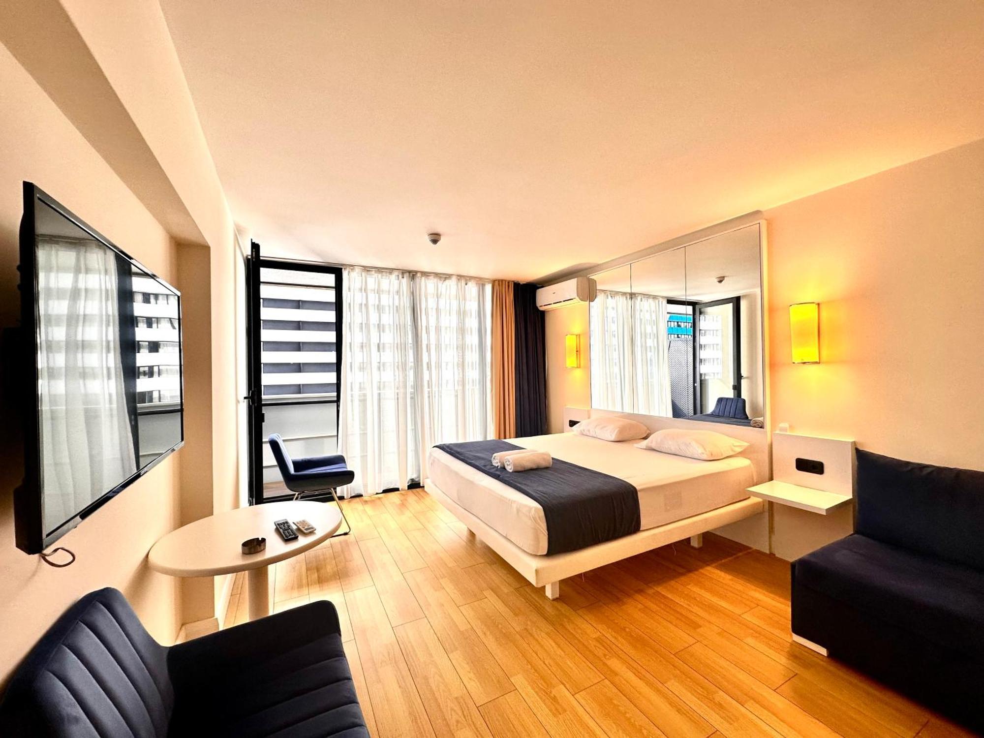 Batumi Orbi City Apart Hotel Exterior foto